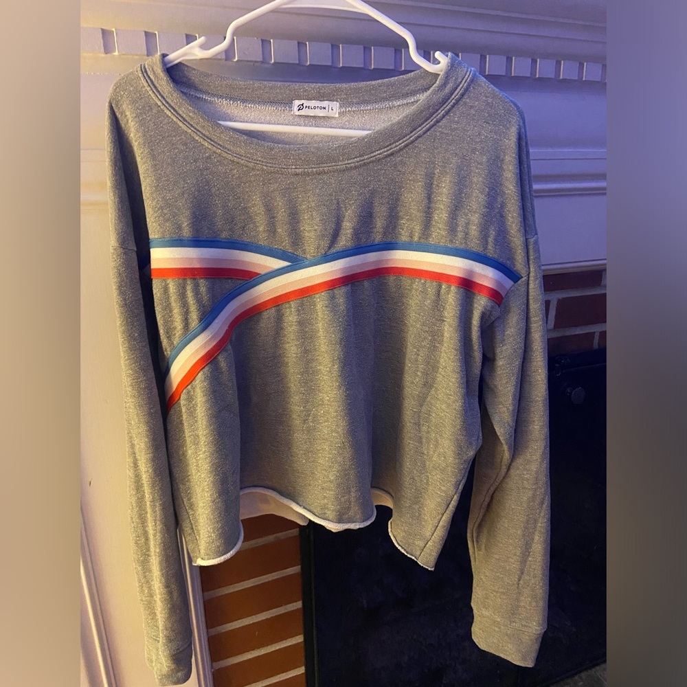 Peloton women’s grey sweatshirt Ribbon stripes  cropped Size Large